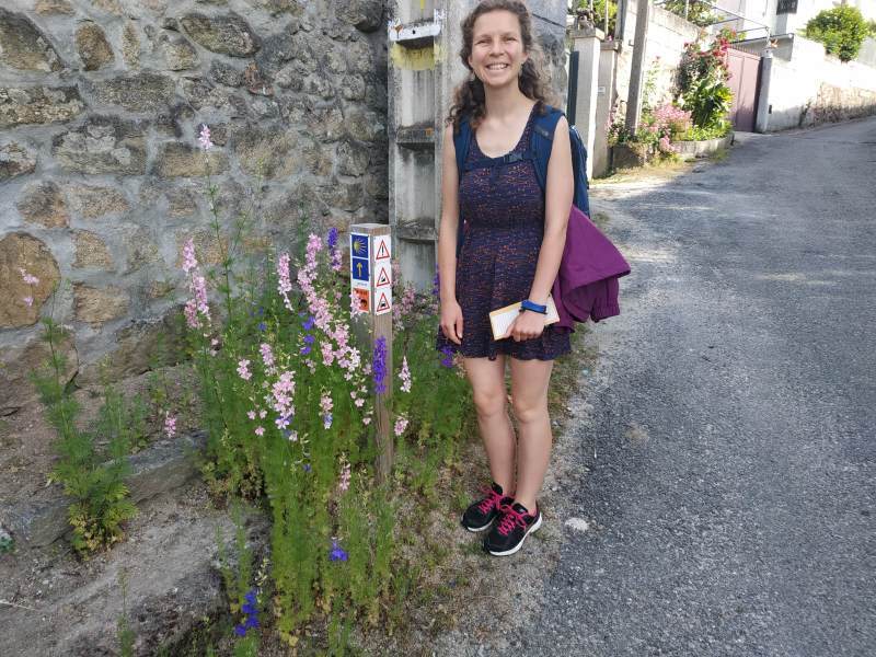 Admiring the flores on the outskirts of Ourense. Finally we escaped the cities!